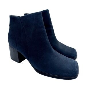 White Mountain 6M Navy Ankle Boots Womens Square Toe Suede Block Heel Minimalist